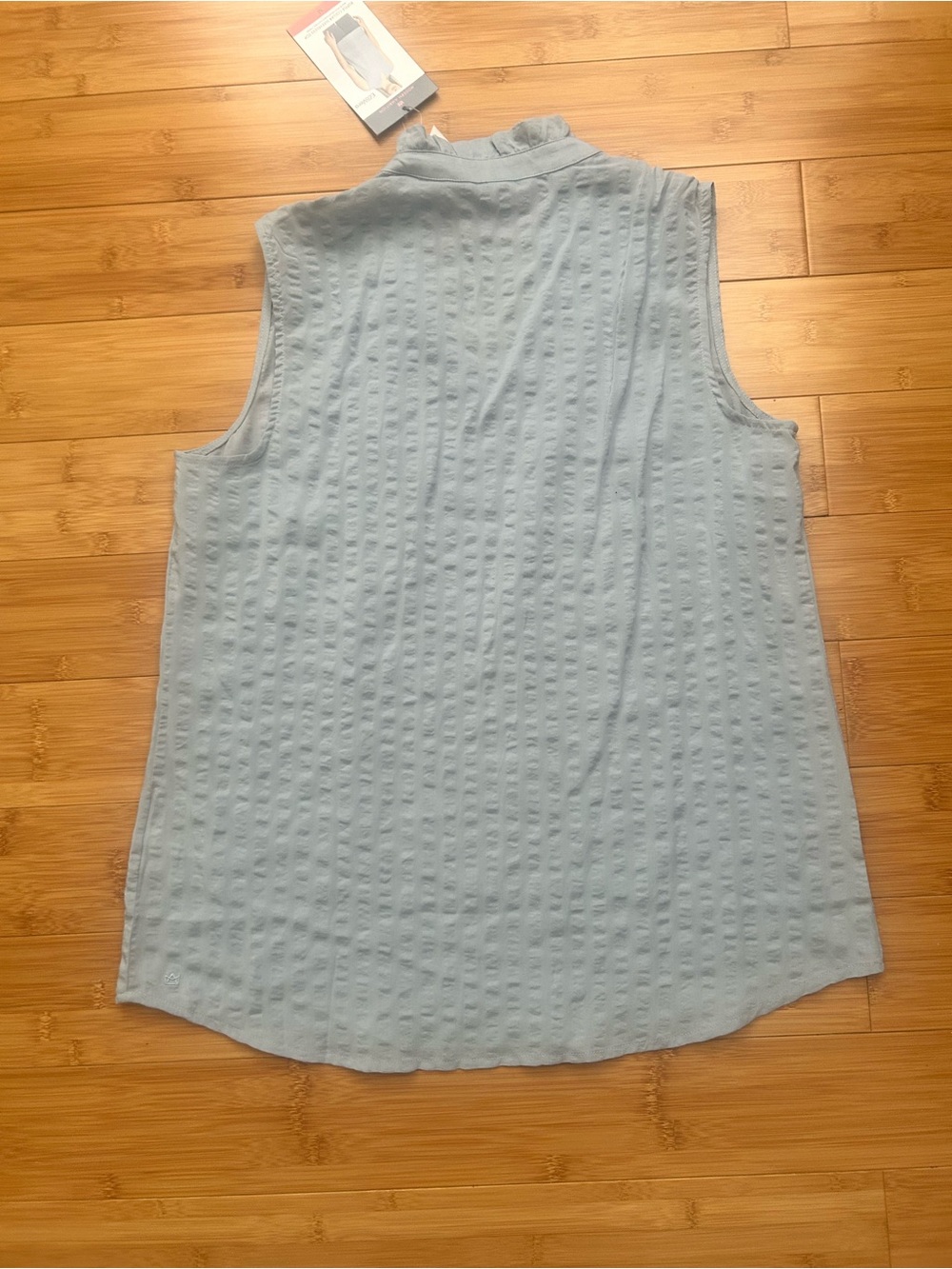 Women’s Tops 5-$20. S-M